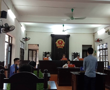 Viện KSND huyện Thanh Trì tổ chức phiên tòa rút kinh nghiệm vụ án "Chống...